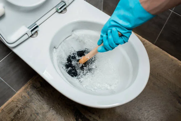 Empresa Desentupidora de vaso sanitário, Desentupimento Pias, Ralos, Vaso Sanitário, Caixa de Esgotos e Calhas entupida Orçamento Grátis